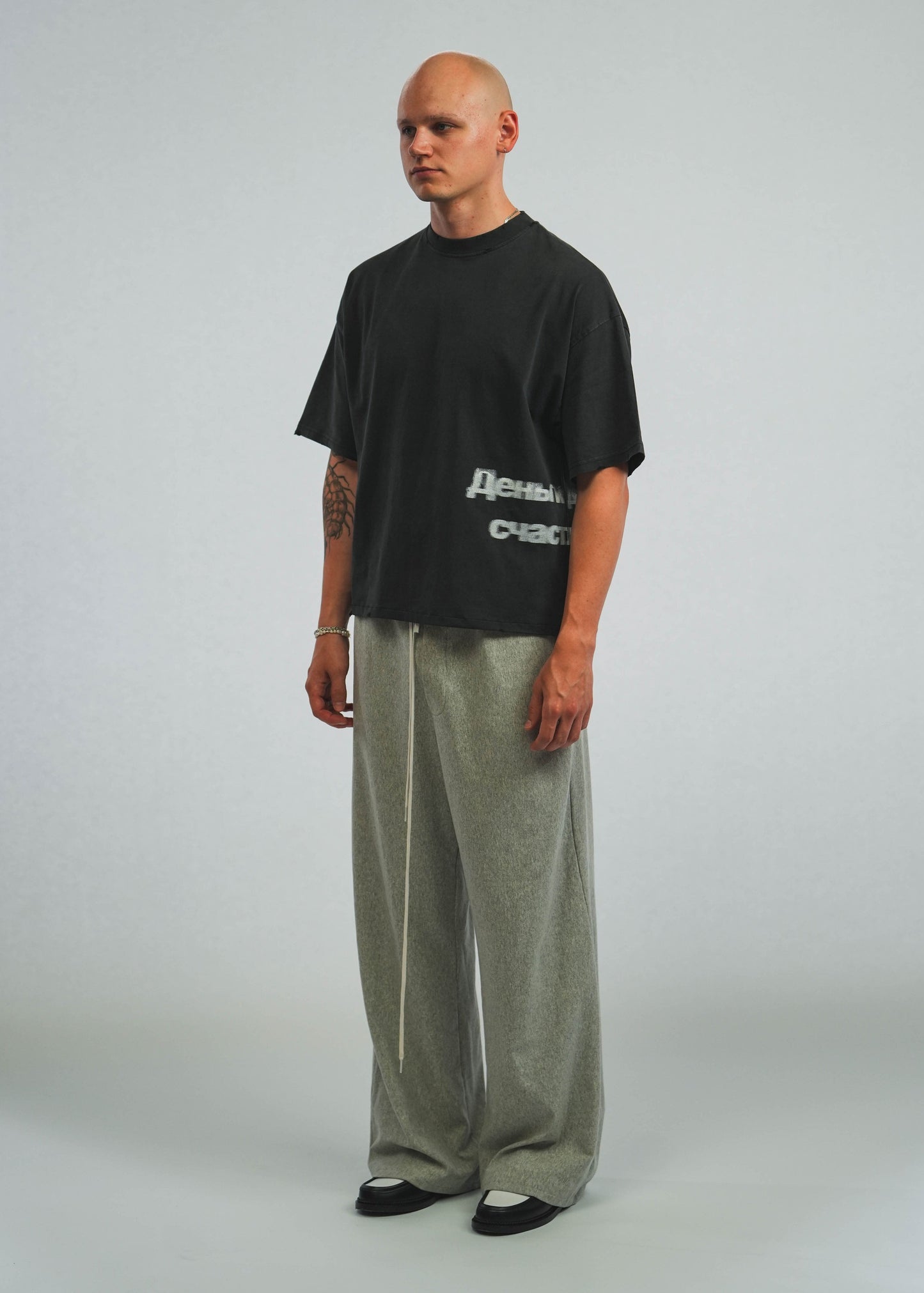 UNIT 0000 - MERCH TOP